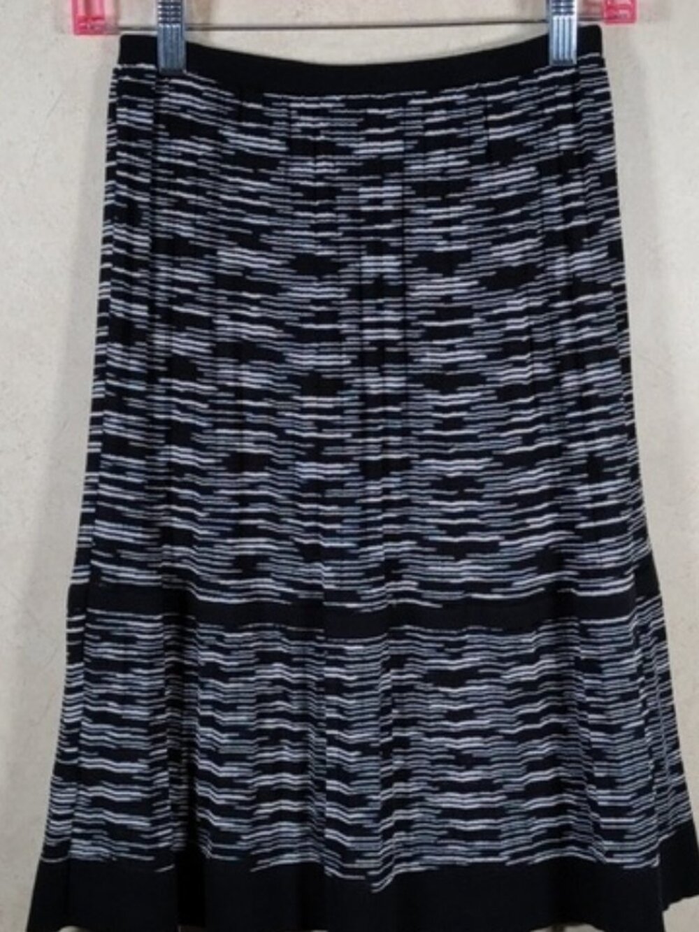 Black and white pleated elastic waist skirt 40 US 4 - Picture 5 of 6